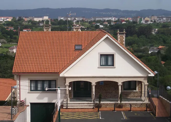 Val De SerantesHostal